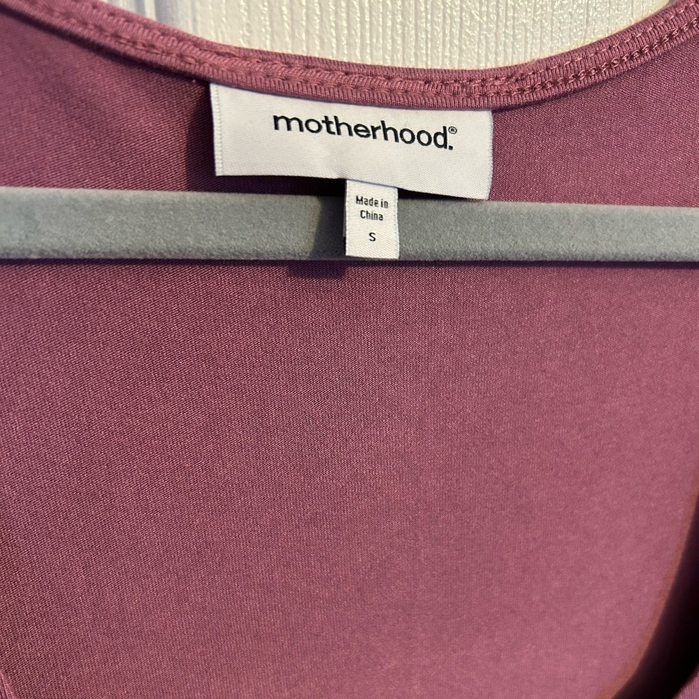 NWT motherhood. Maternity Maxi Dress - Picture 2 of 4